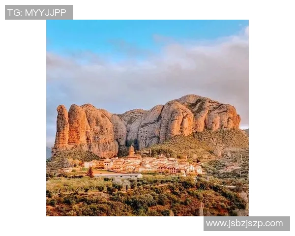 探寻埃斯特旺的魅力与历史深度，揭开这座城市的独特面纱